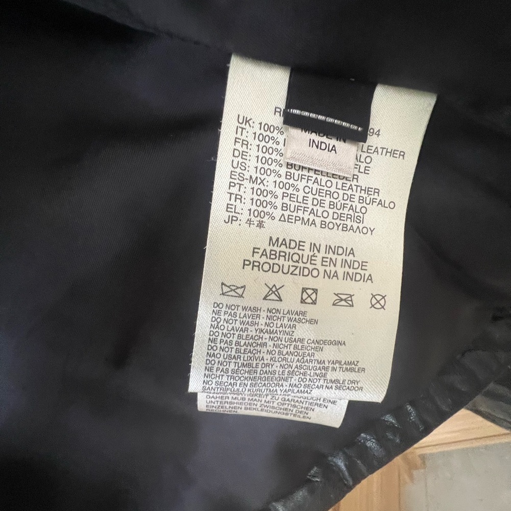 Leather Jacket - Picture 4 of 8